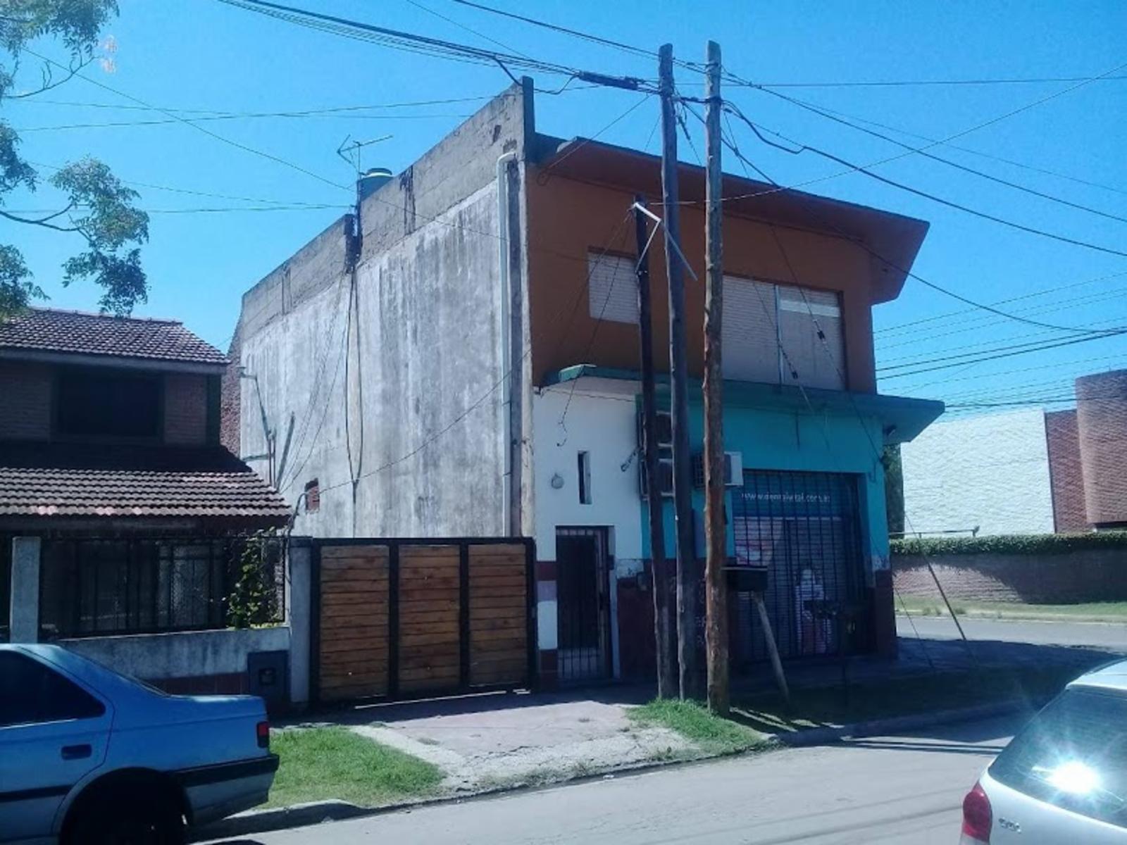 Presidente Peron esq. Remedios de Escalada · Florencio Varela — foto 4