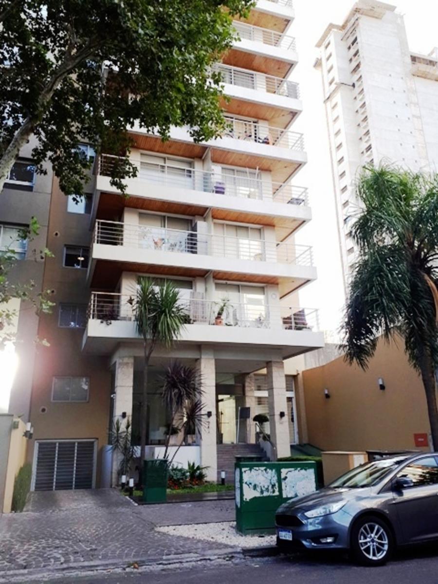 EXCELENTE SEMIPISO DE 3 AMBIENTES CON COCHERA Y BAULERA