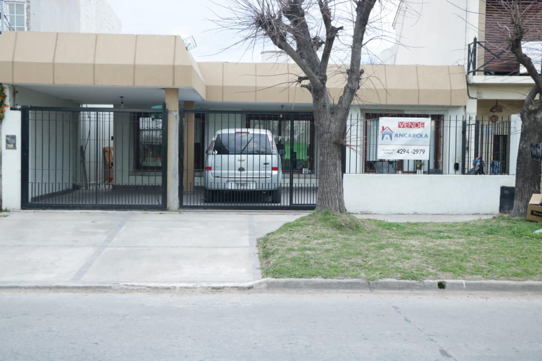 Falucho 1164 · Almirante Brown — foto 8