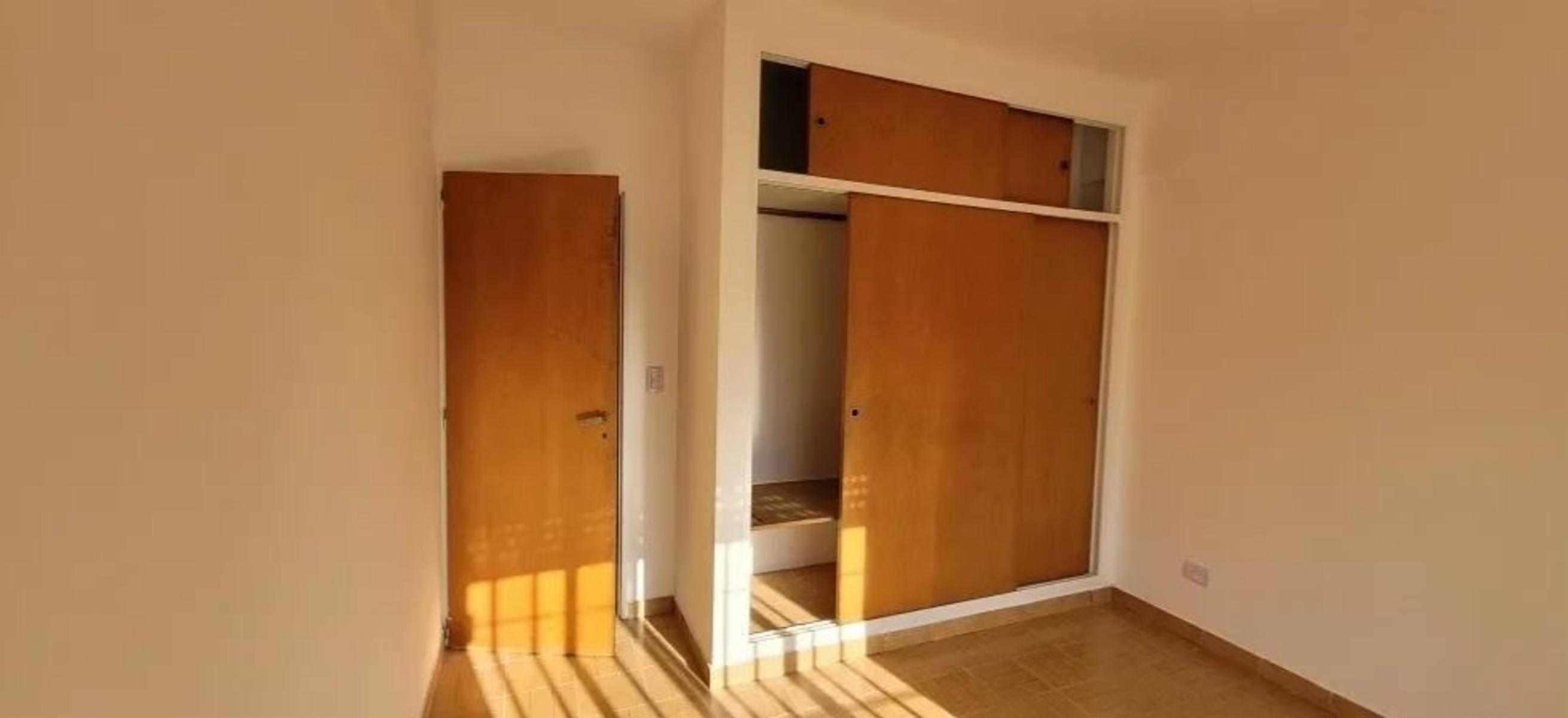 Alquiler 2 ambientes Moron Centro