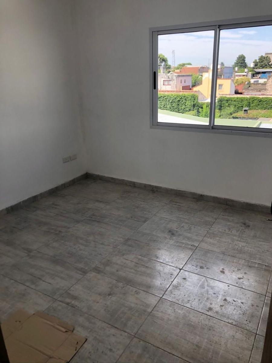LUZURIAGA 1790 · Hurlingham — foto 4