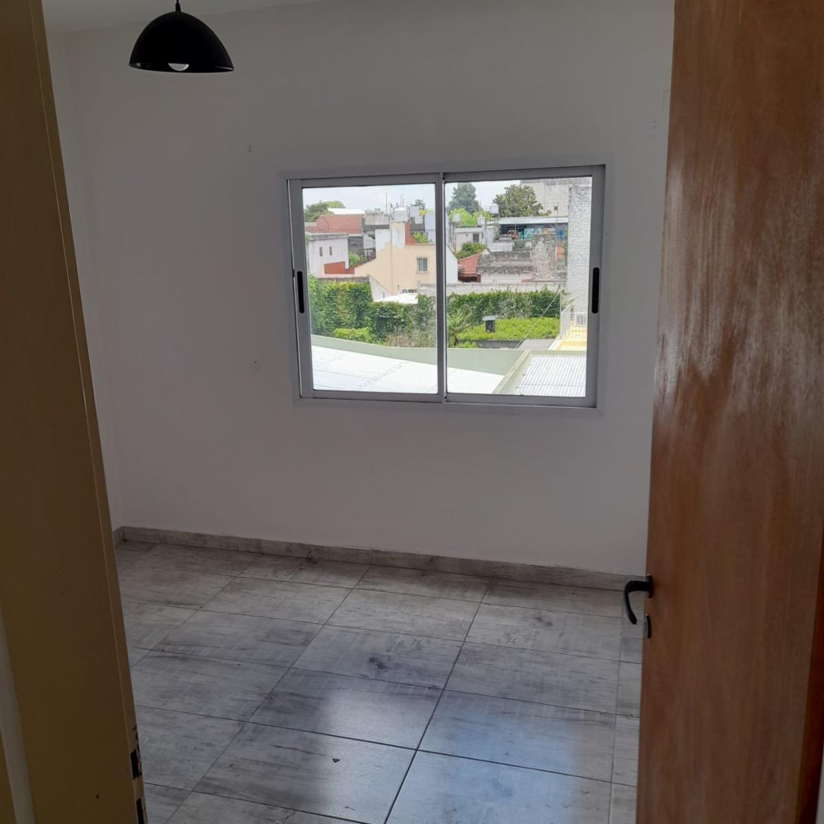 LUZURIAGA 1790 · Hurlingham — foto 9