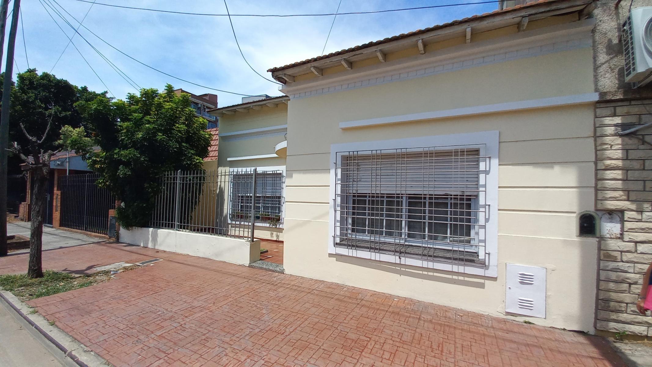 VENTA CASA SOBRE LOTE PROPIO, LANUS ESTE NUEVO PRECIO USS 70 MIL