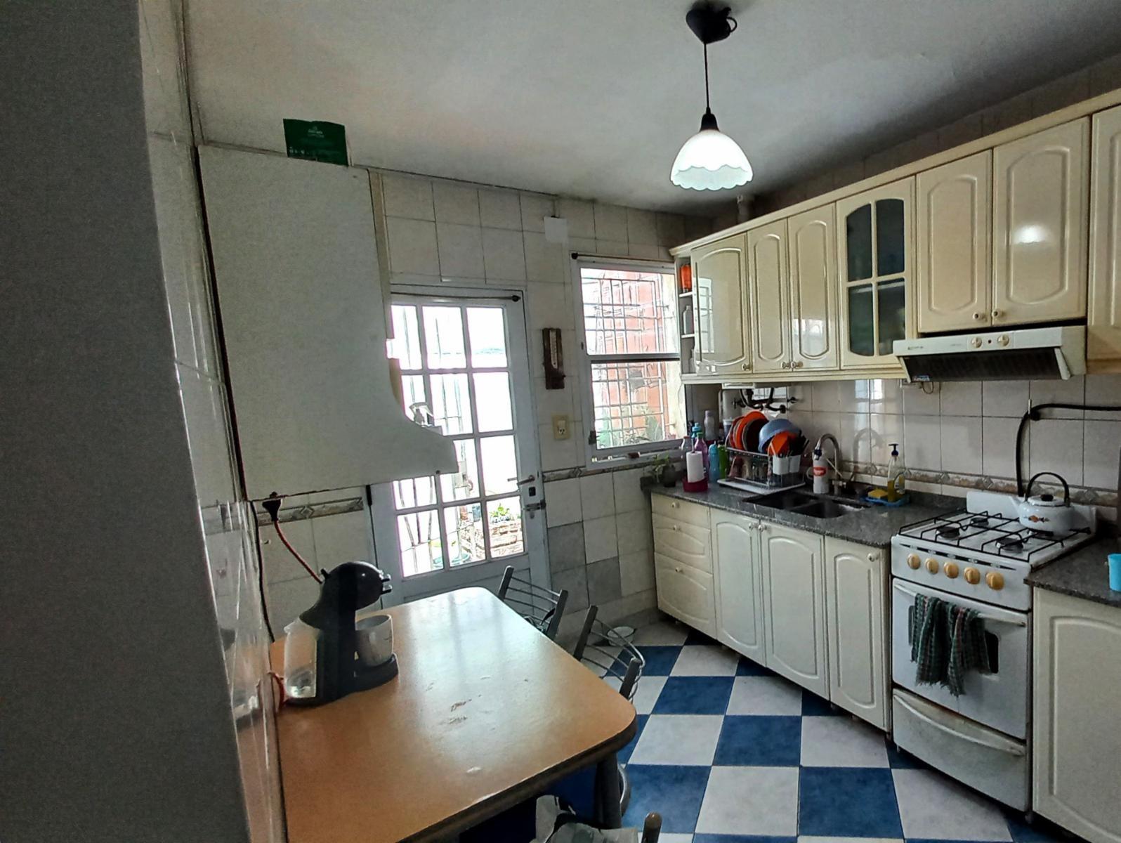 GAEBELER 2200 · Lanús — foto 8