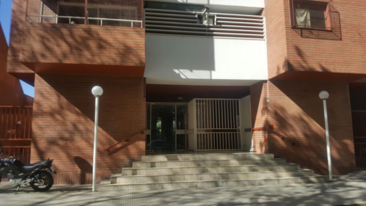 ALQUILER. 2 amb en Villa del Parque. Excelente Ubicacion.