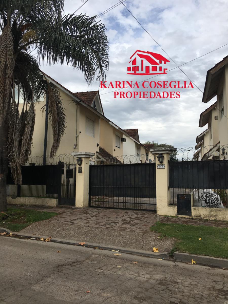 TRIPLEX EN VENTA EN PILAR CENTRO