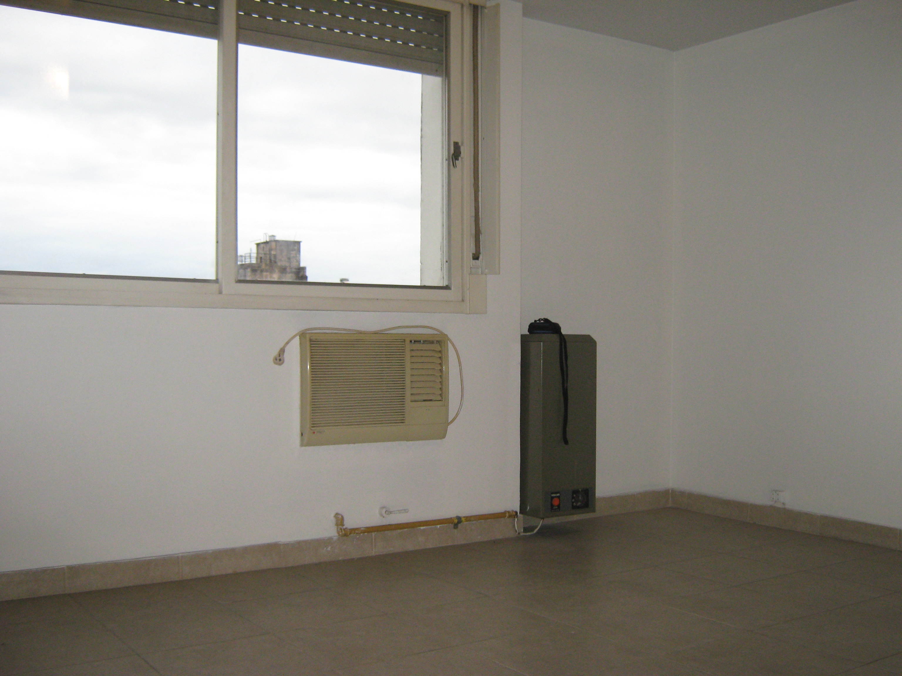 SAN MARTÍN AL 300 · Morón — foto 4