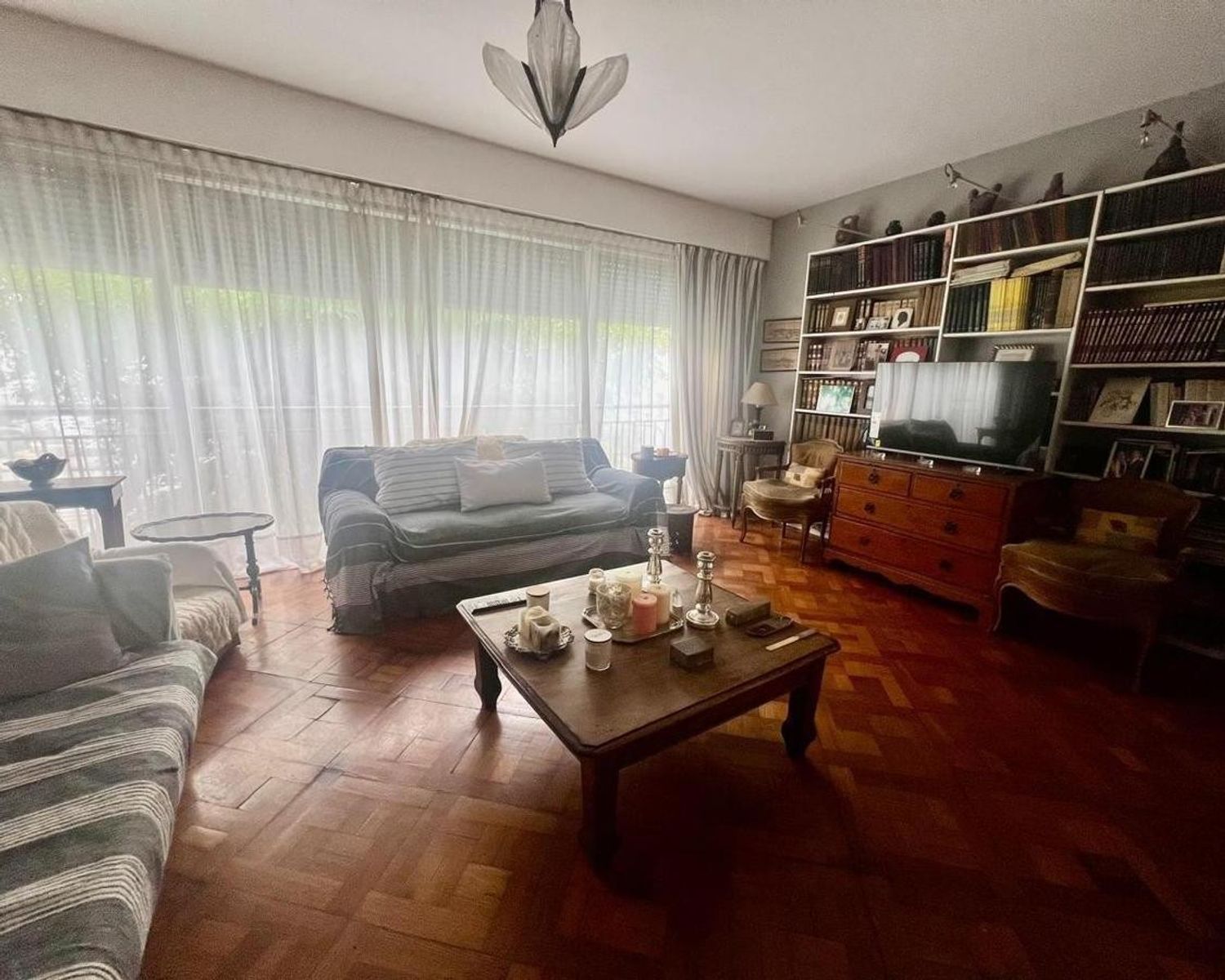 RECOLETA , DEPARTAMENTO 4 AMBIENTES EN VENTA FRENTE, EXCELENTE ESTADOUBICACION APTO CREDITO