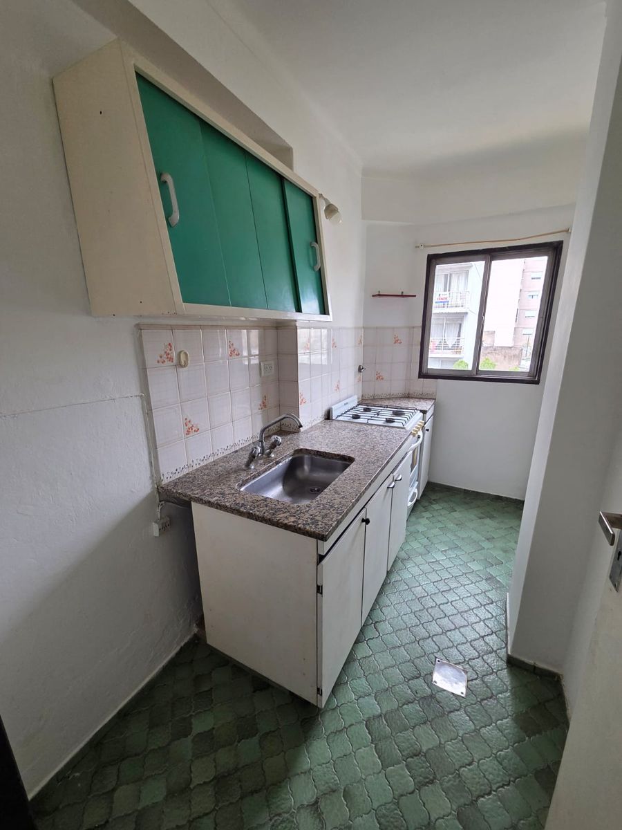 Caronti 92 · Bahia Blanca — foto 3