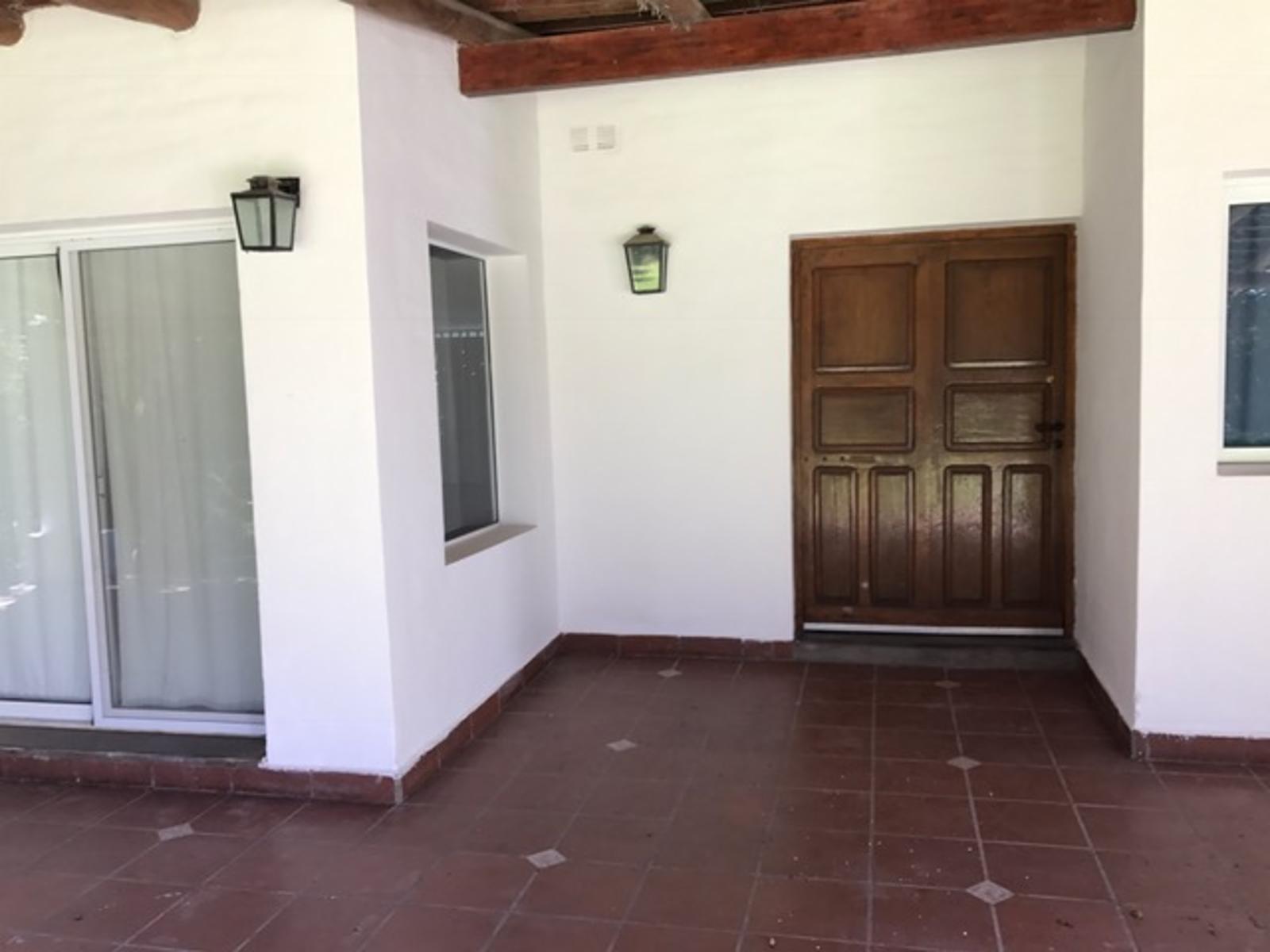 Bv. Allende esq. Camino Real · Totoral — foto 3