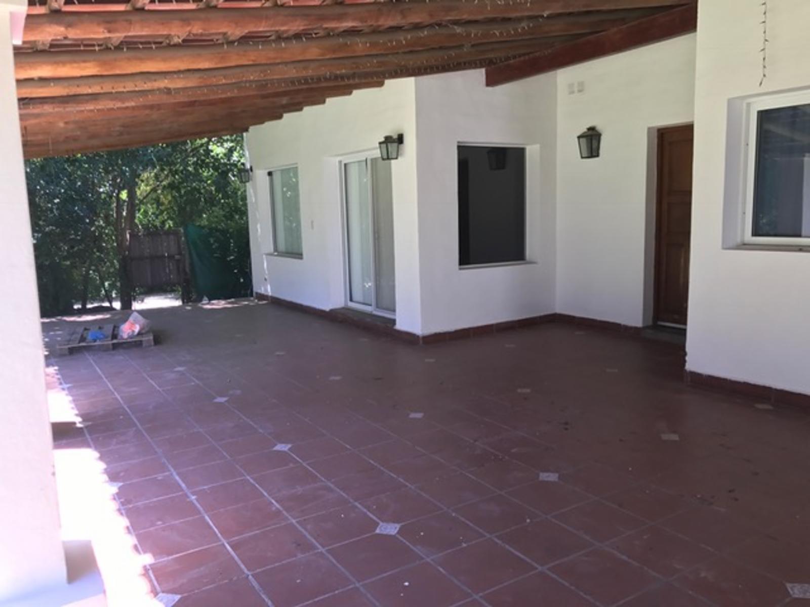 Bv. Allende esq. Camino Real · Totoral — foto 8