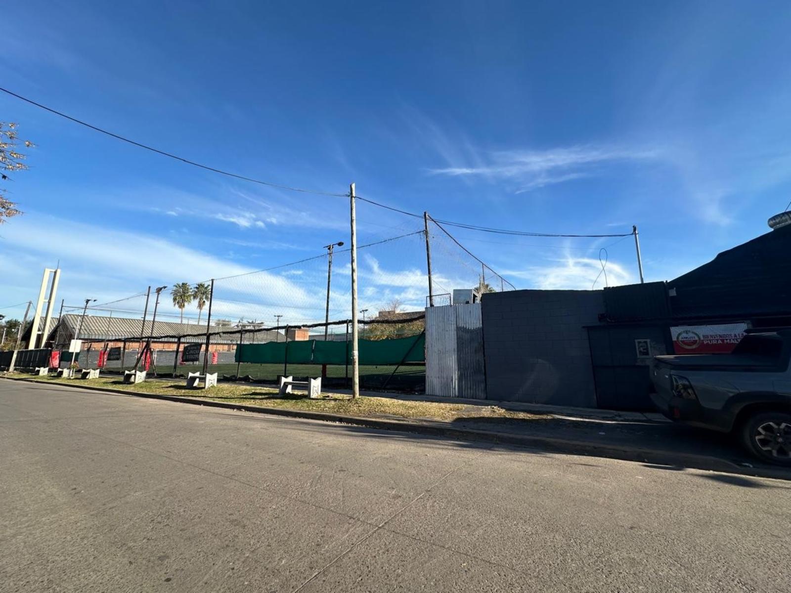 Sucre & Tres Arroyos · Malvinas Argentinas — foto 13