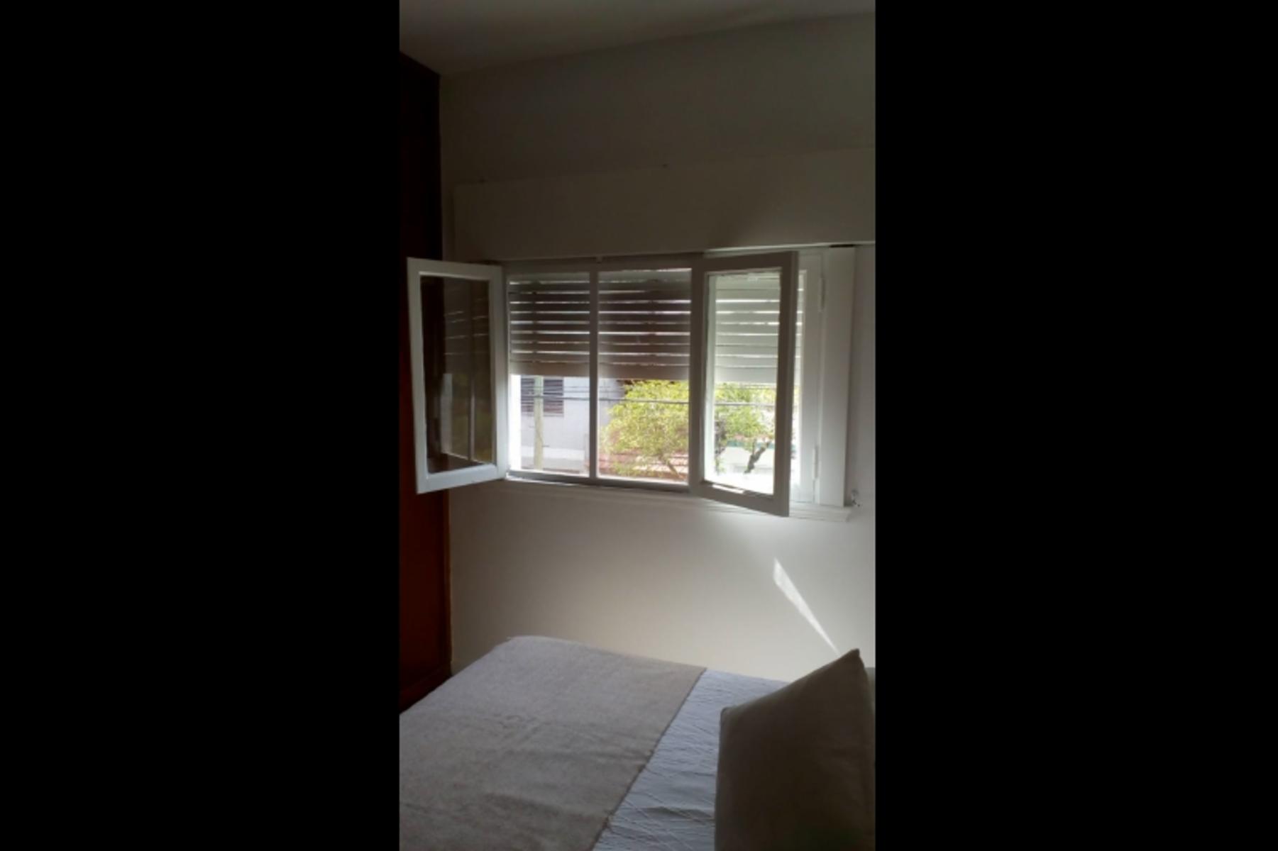 Valentin Vergara 129 · Morón — foto 11