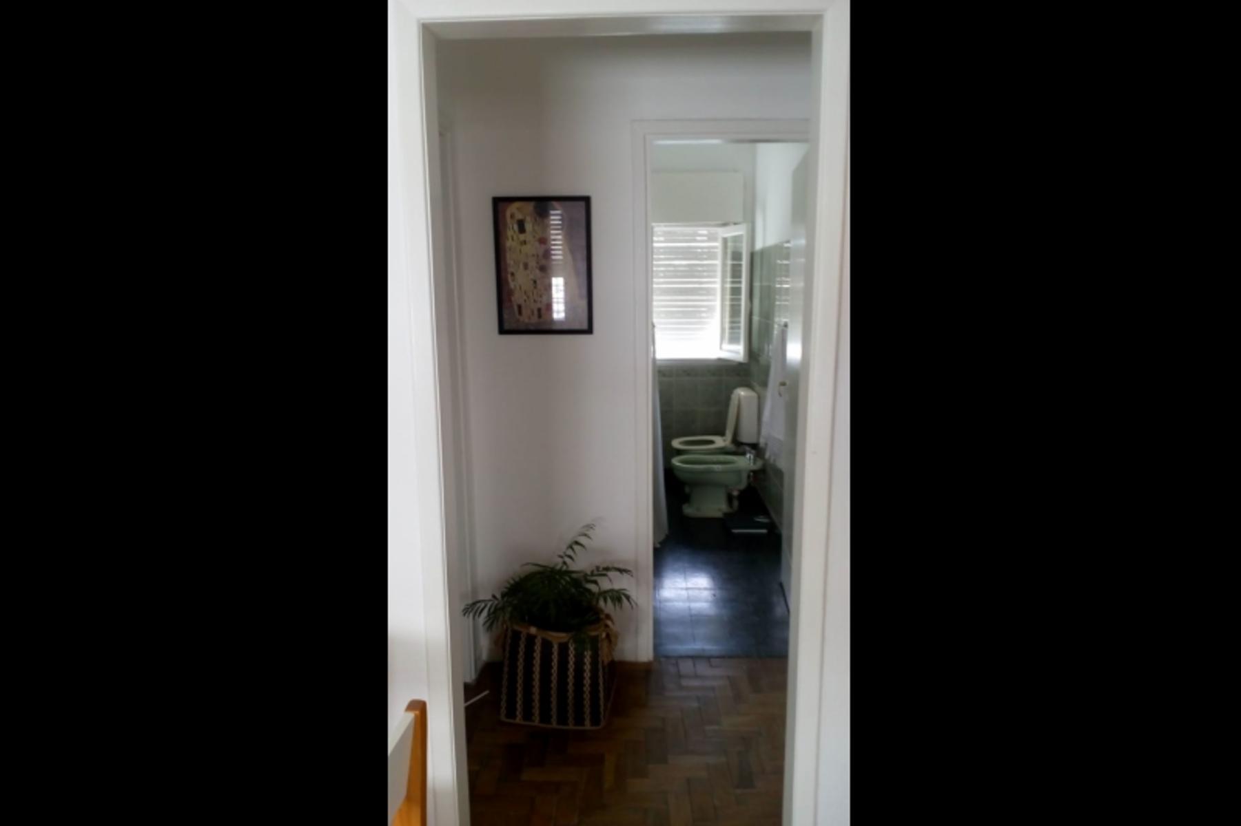 Valentin Vergara 129 · Morón — foto 12
