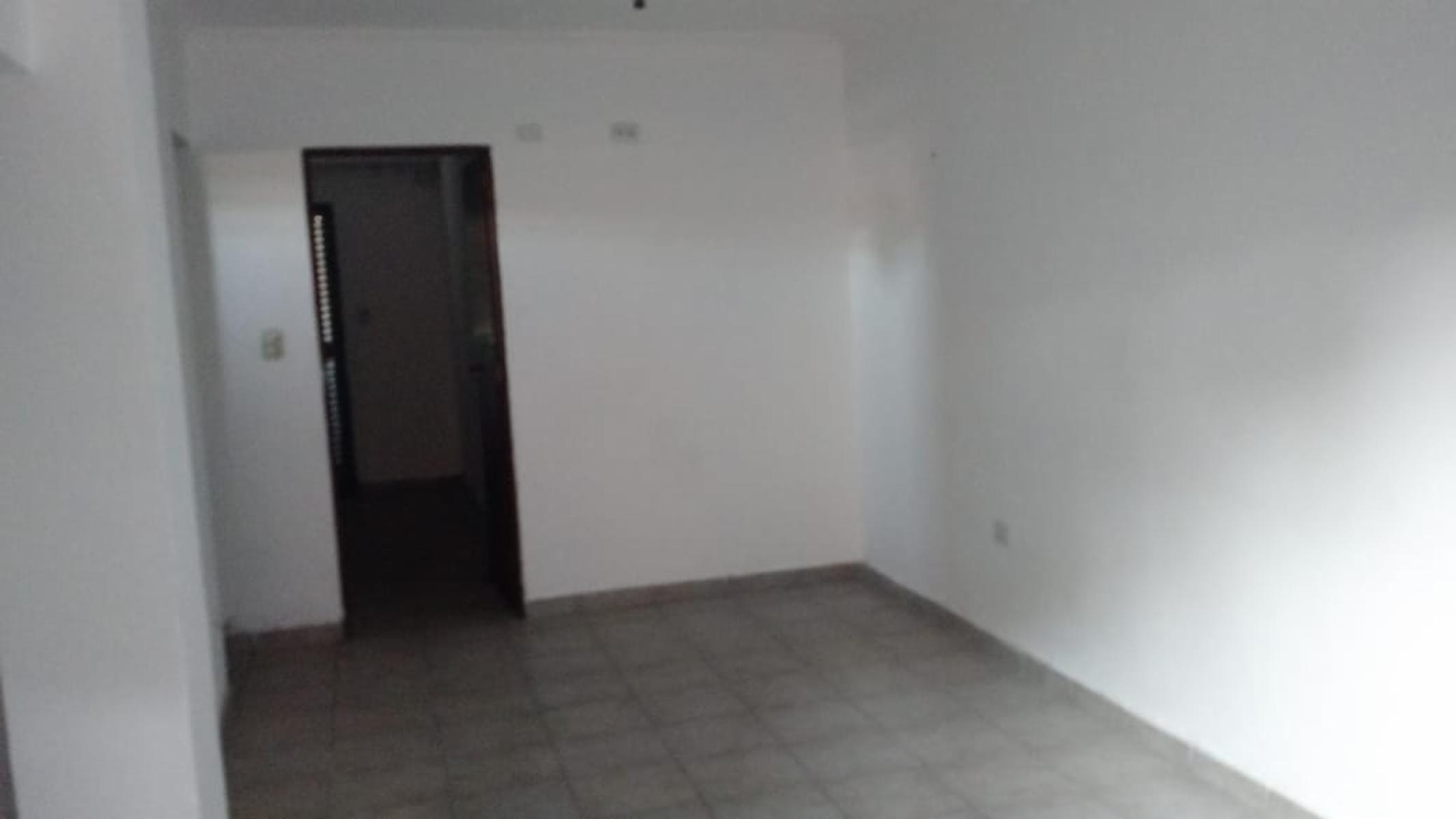 pellegrini 833 · Capital — foto 4