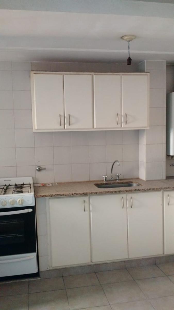 pellegrini 833 · Capital — foto 10