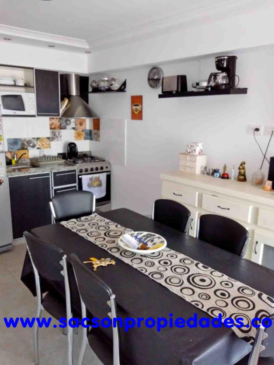 V607 Haedo Venta hermoso Departamento 1 amb. divisible