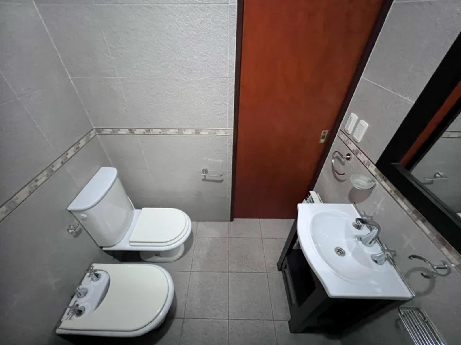 coronel lezica 3500 · La Matanza — foto 17