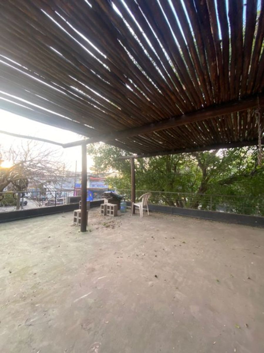 L.N Alem 1086 · Morón — foto 19