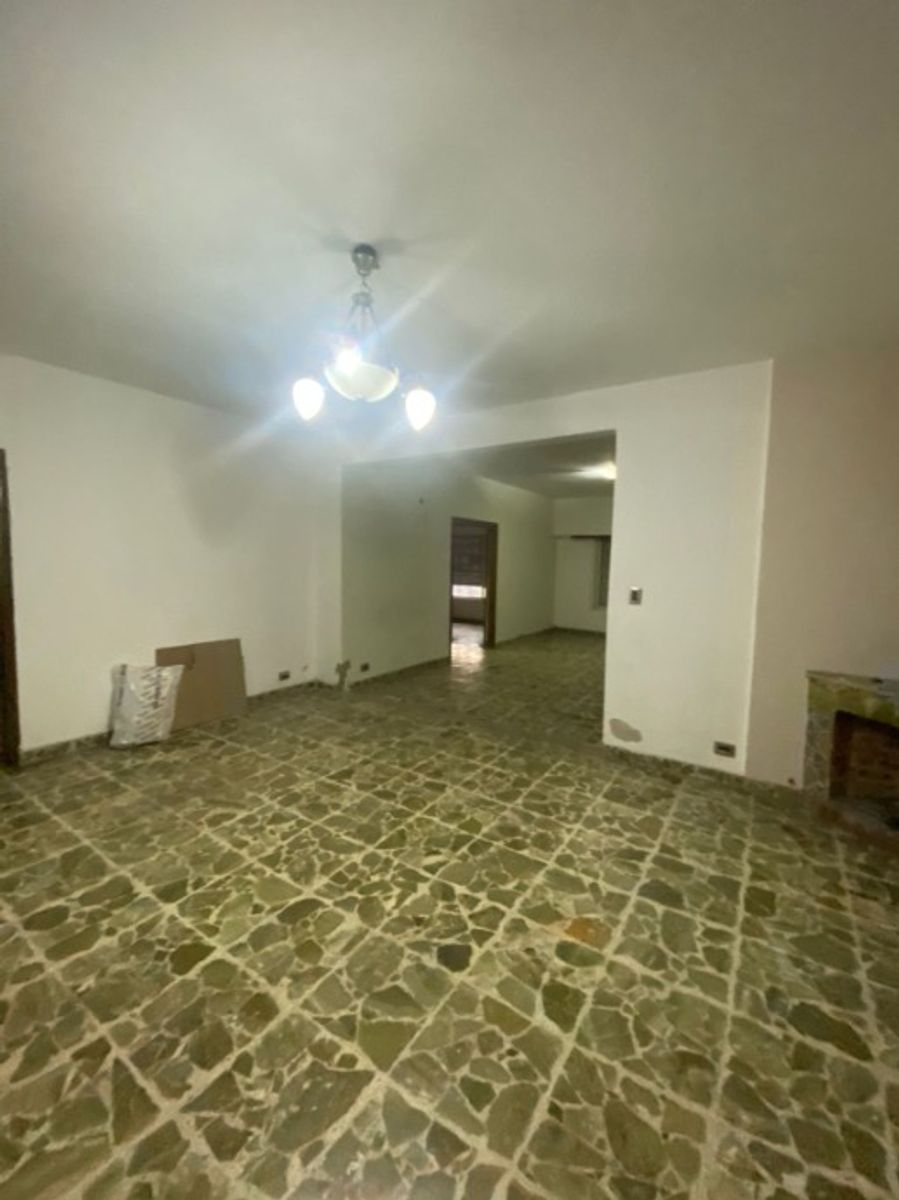 L.N Alem 1086 · Morón — foto 3