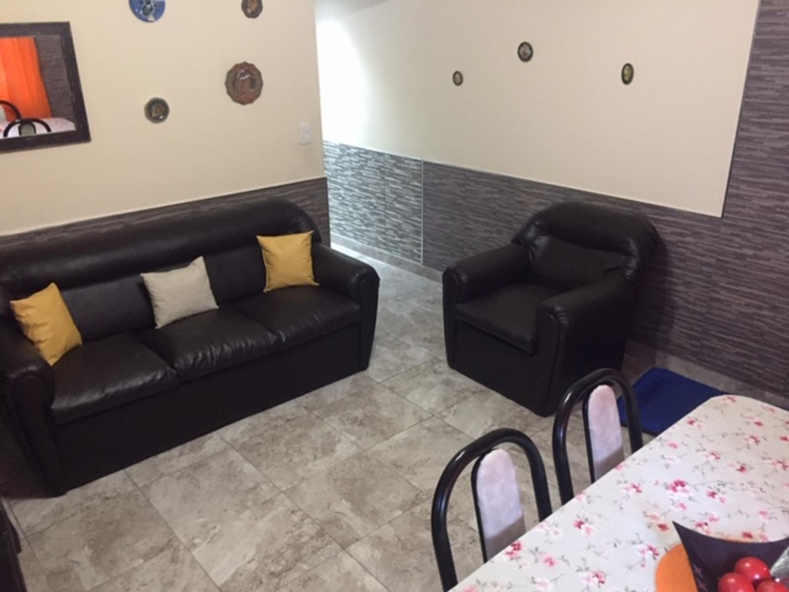 Excelente departamento 3 amb reciclado a nuevo en Planta Baja, al frente con patio.