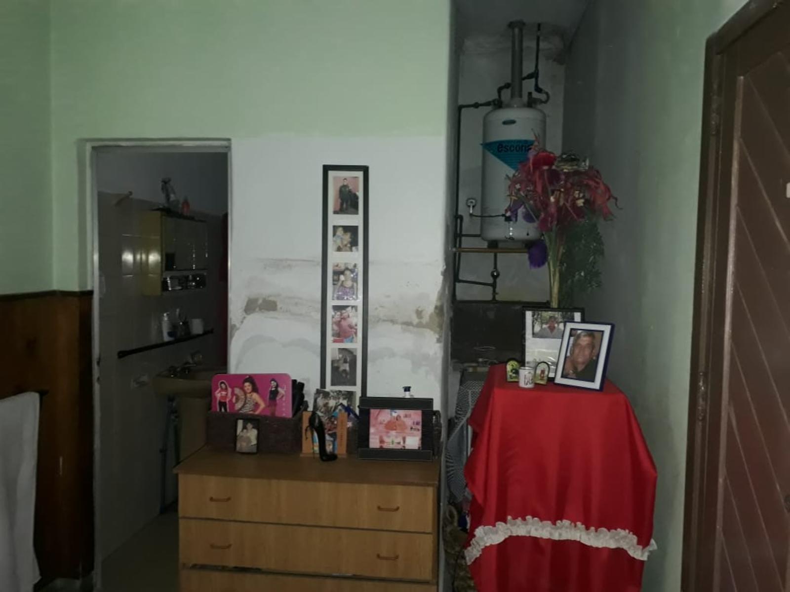 MERCEDES ALVAREZ 1800 · Morón — foto 11