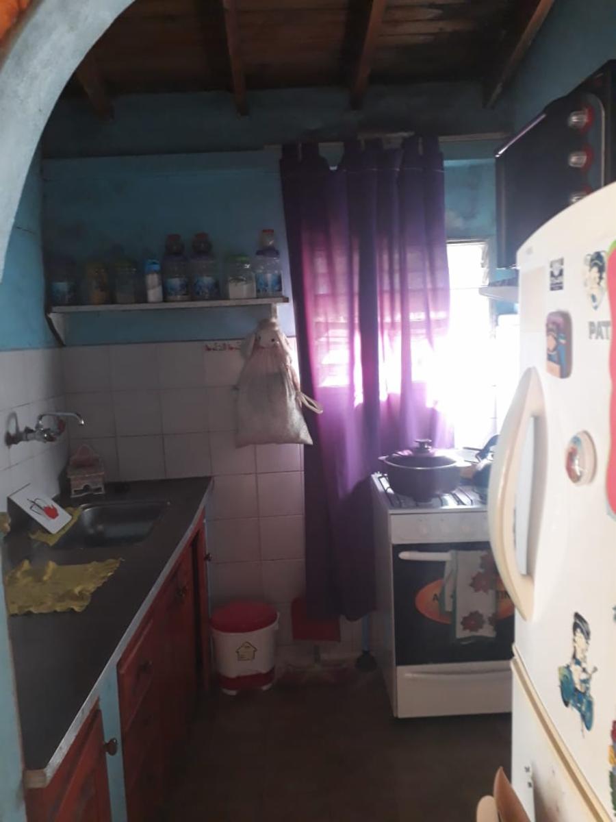 MERCEDES ALVAREZ 1800 · Morón — foto 6