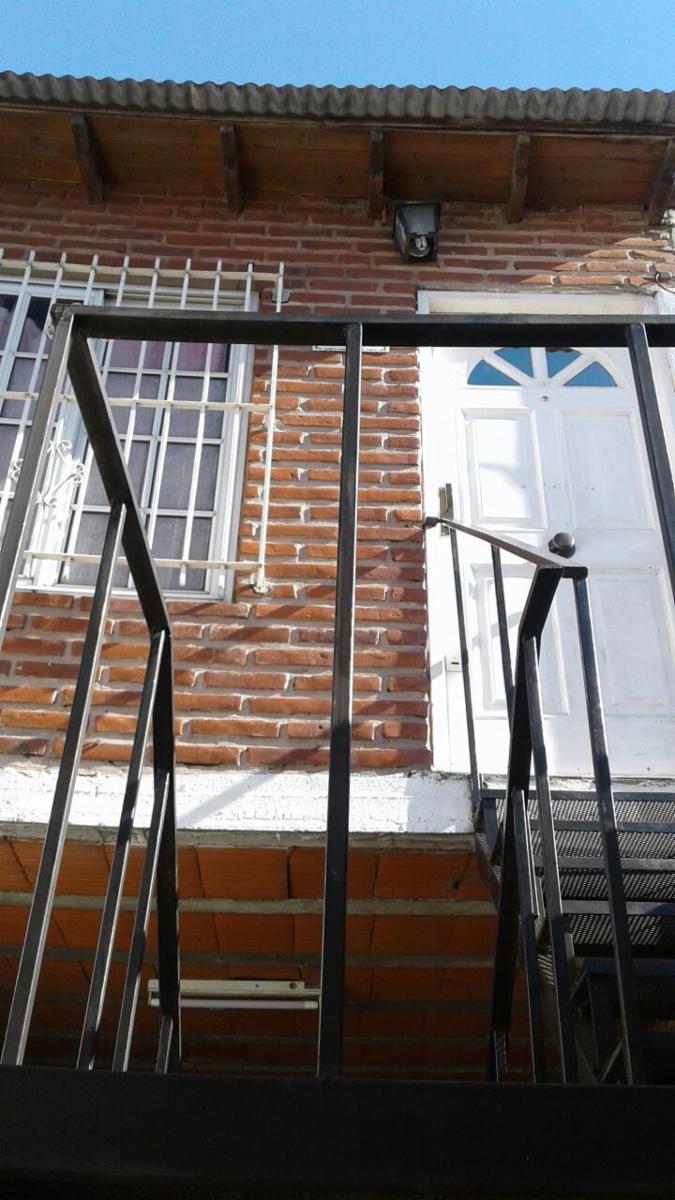 Galdos y Jona Salk · San Martín — foto 3