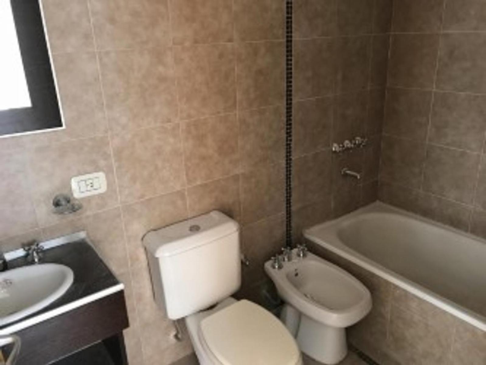 9 De Julio 462 6°B · Morón — foto 4
