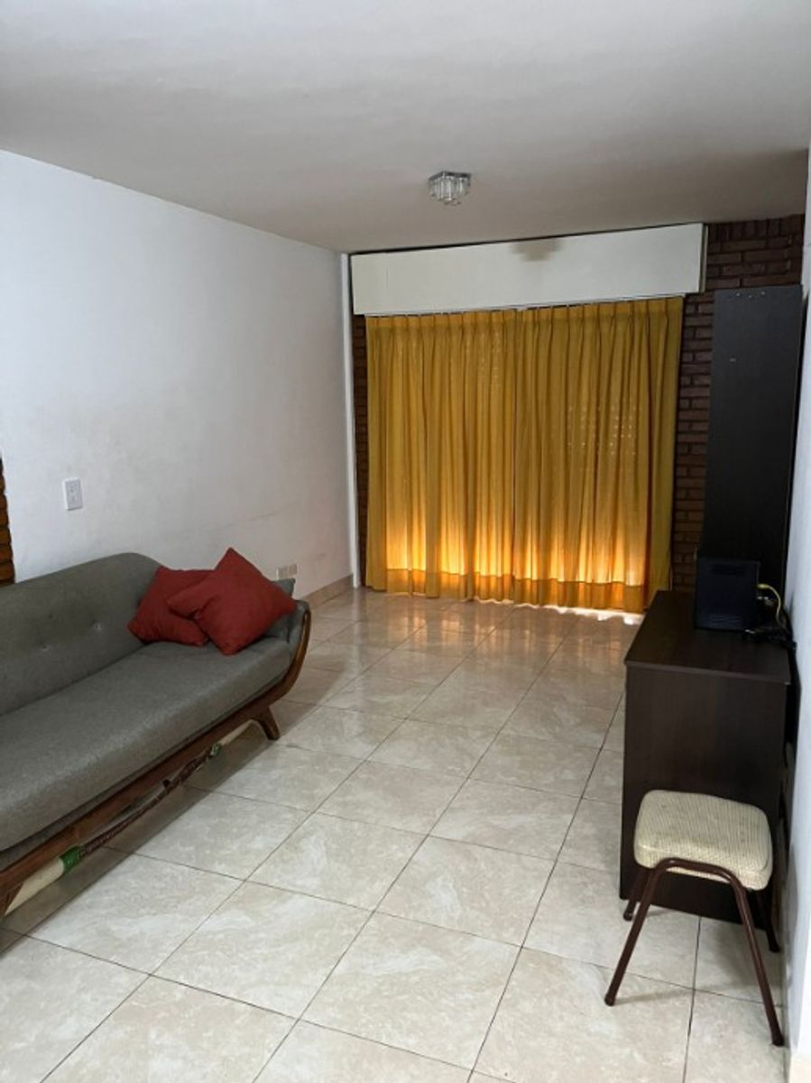 J.Bustamante 2200 · Hurlingham — foto 13