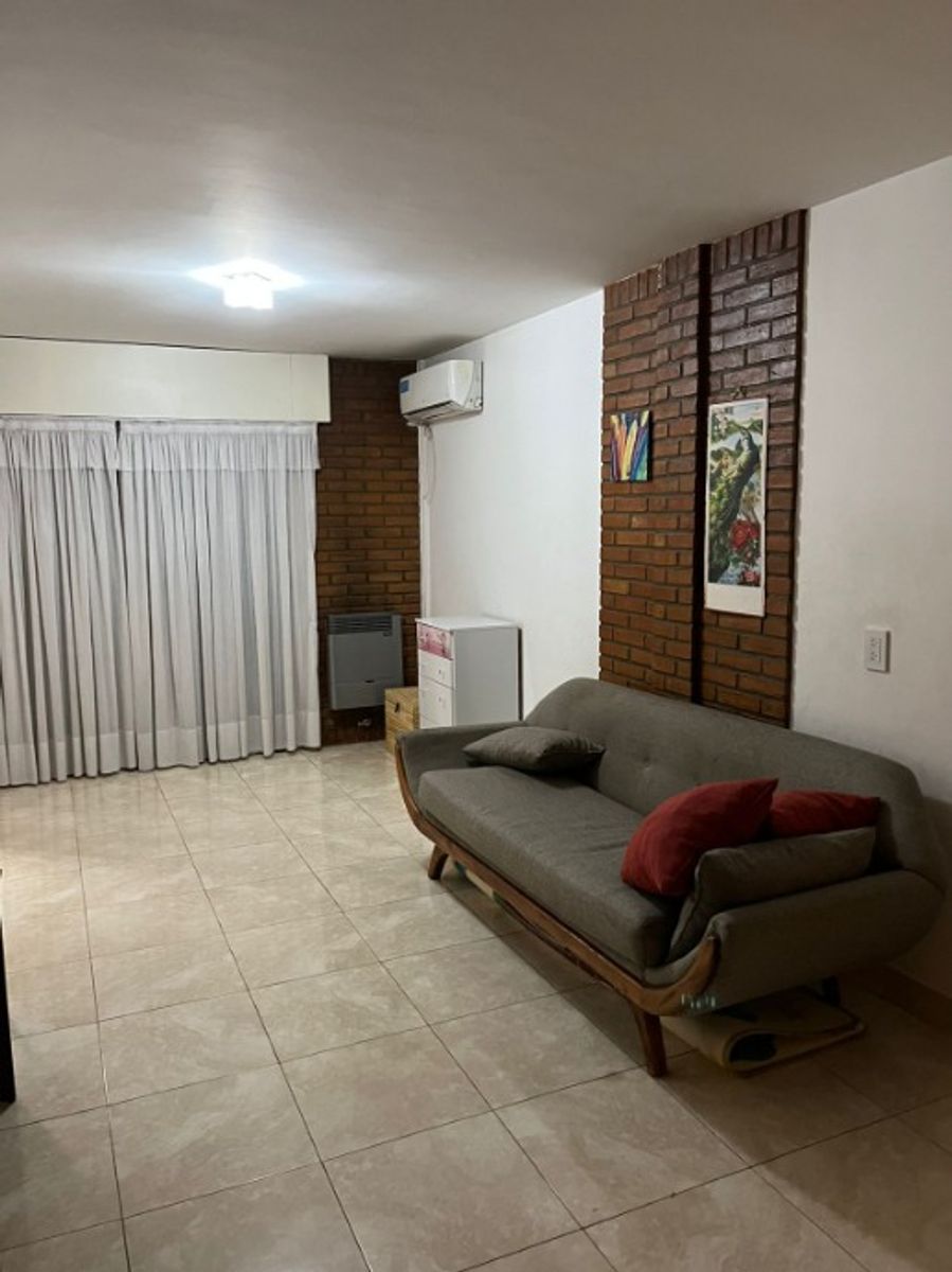 J.Bustamante 2200 · Hurlingham — foto 3