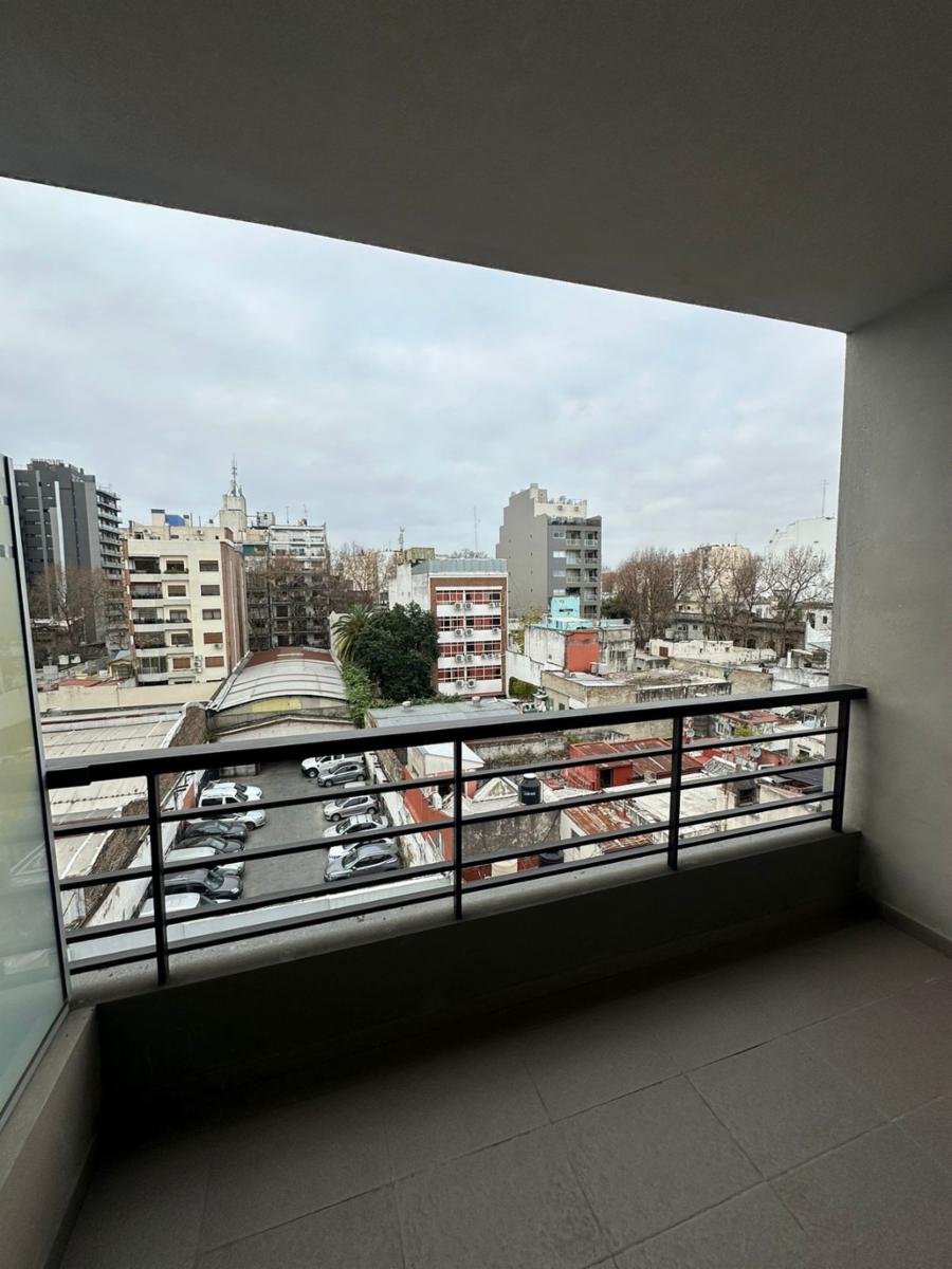 Av. Varela 260 · Flores — foto 7
