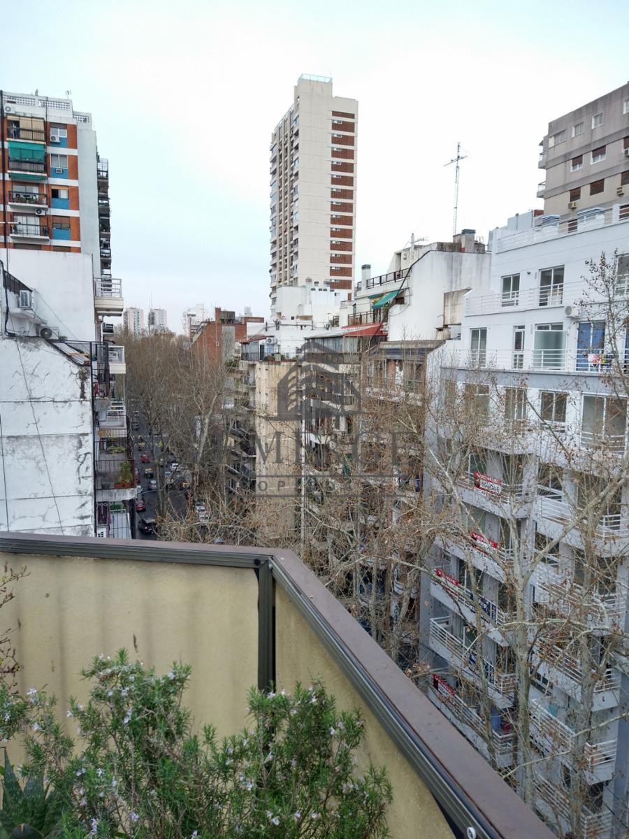 Ramón Falcón 2161 · Flores — foto 12