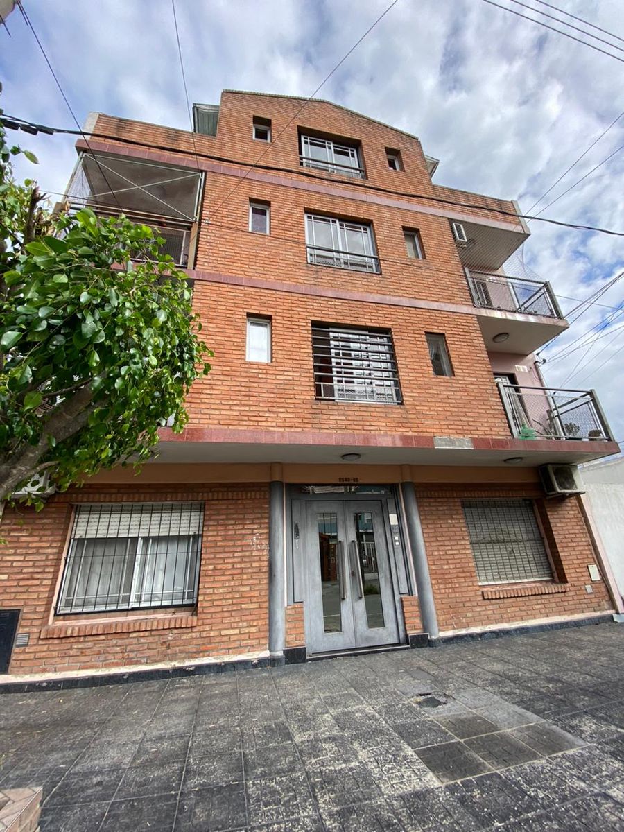 TRIUNVIRATO 2582 1° 7 · La Matanza — foto 6