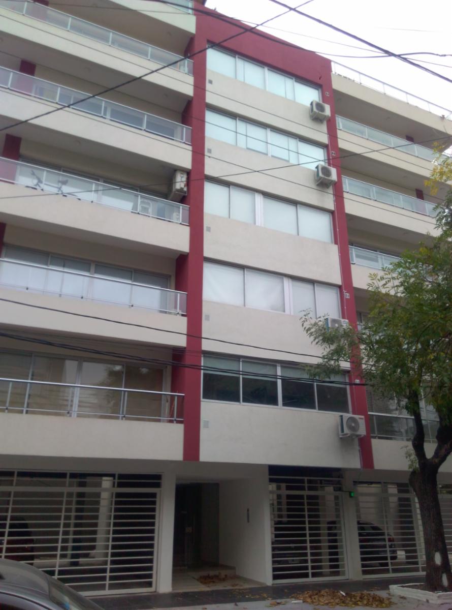 MONOAMBIENTE EN 5TO PISO AL FRENTE