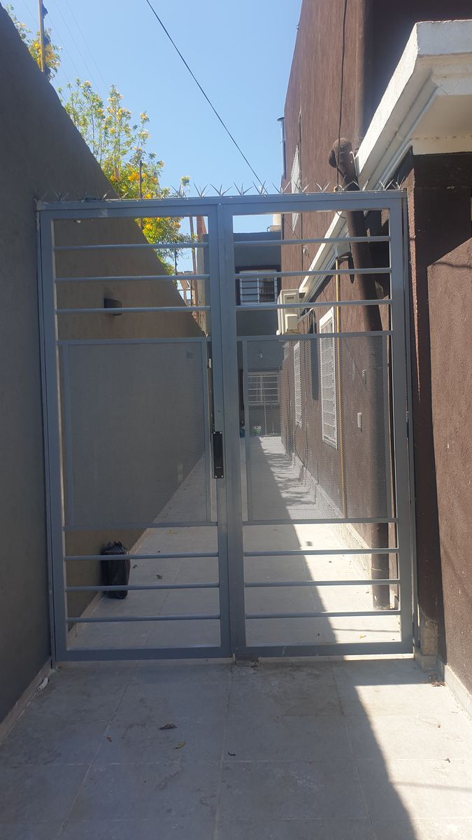 TORIBIO DE LUZURIAGA 639 · Hurlingham — foto 12