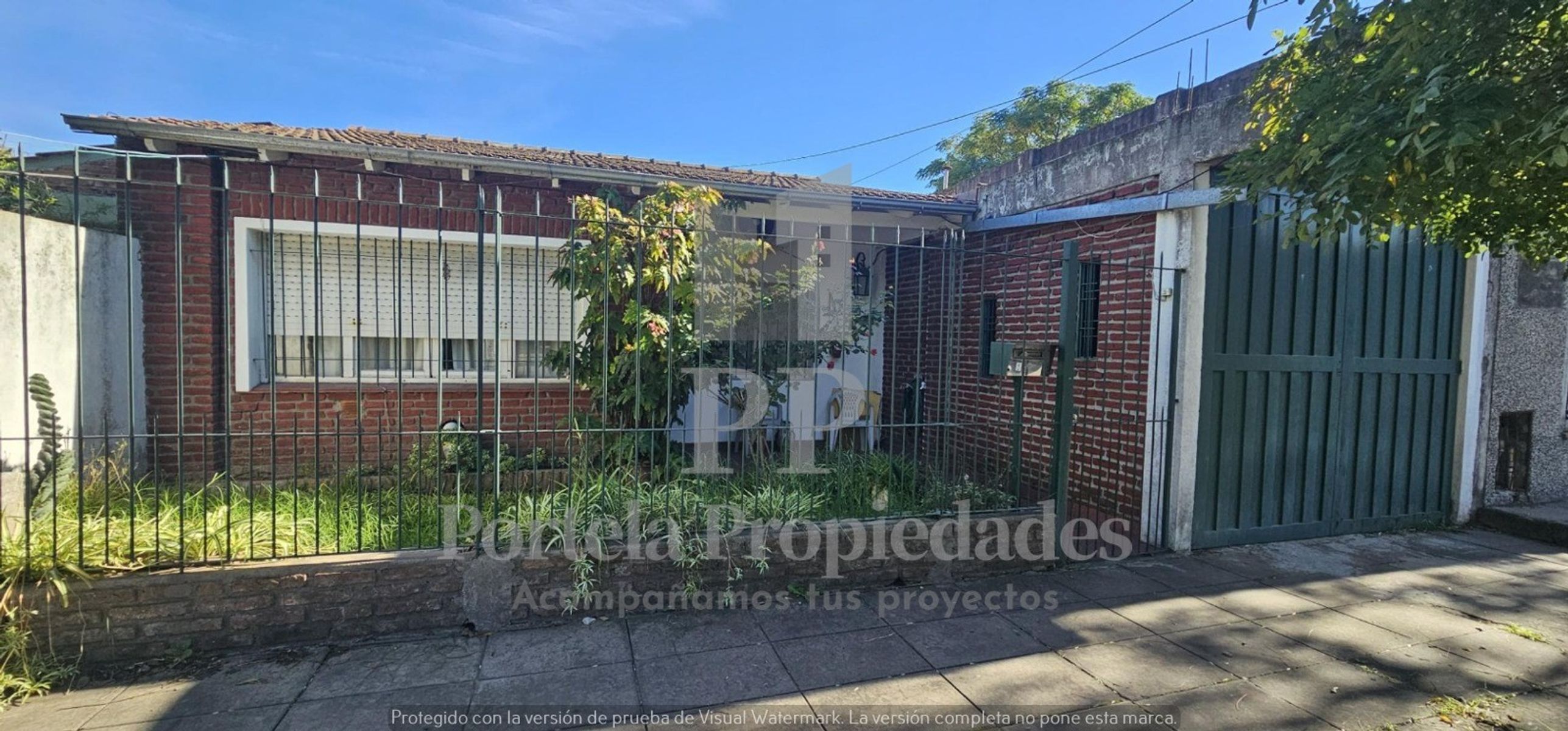 CASA 4 AMBIENTES ITUZAINGO (BARRIO AERONAUTICO)