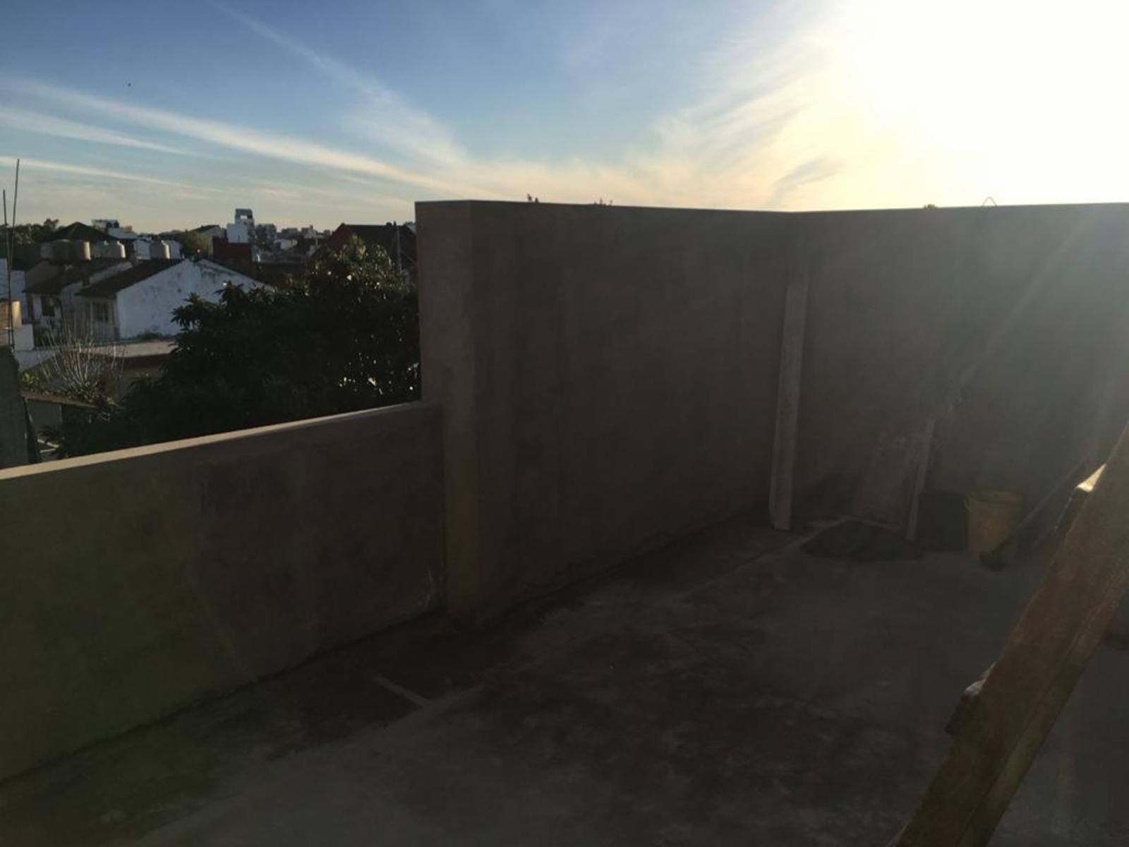 ZAPIOLA 1700 · Morón — foto 8