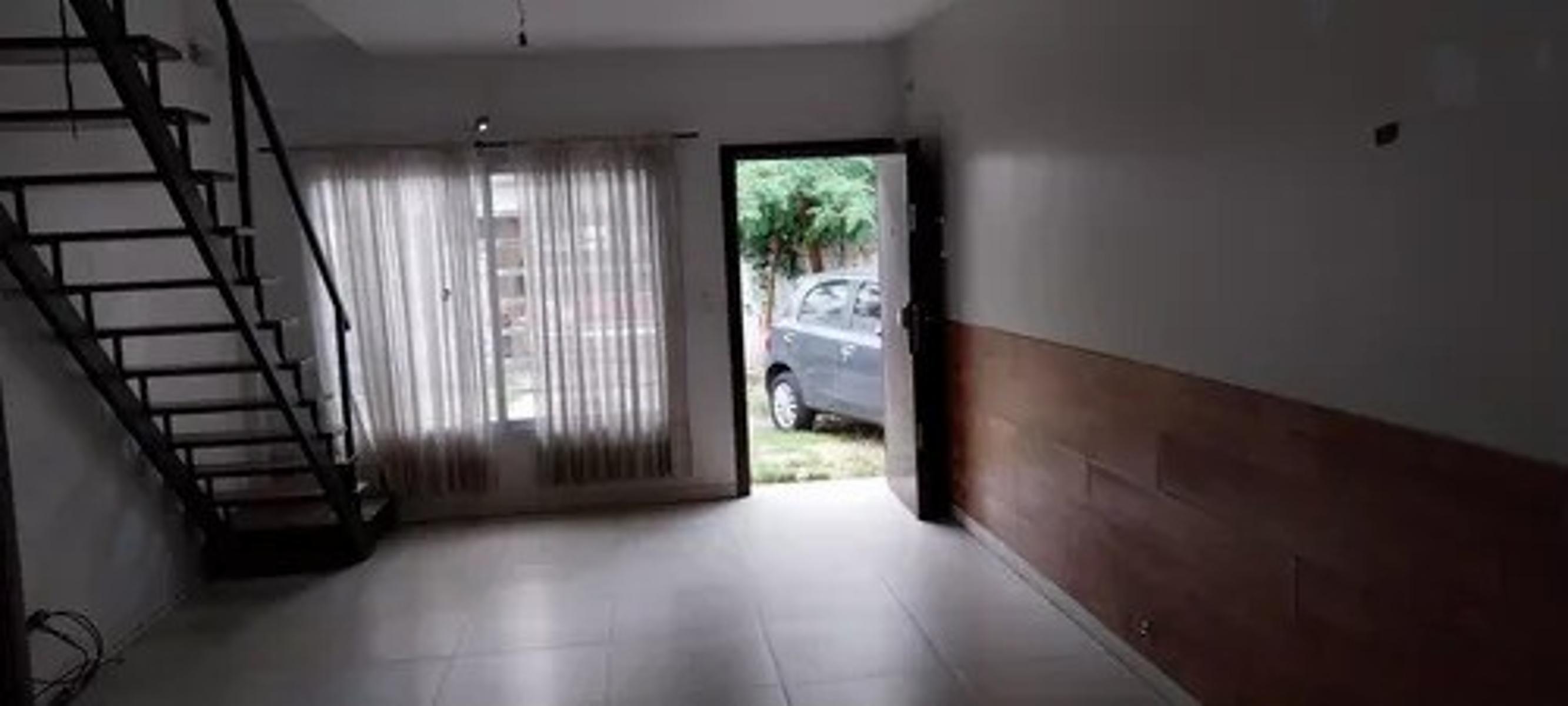 VILLARINO 168 · Morón — foto 5