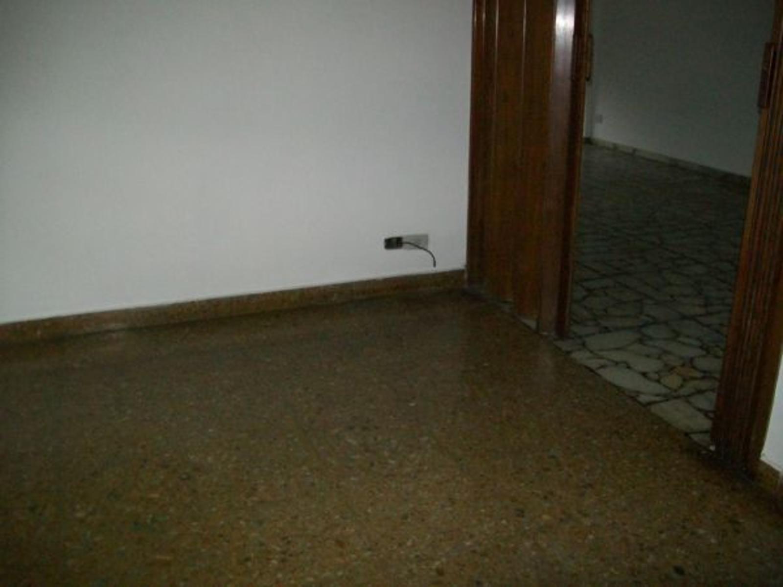 9 DE JULIO 1500 · Lanús — foto 3