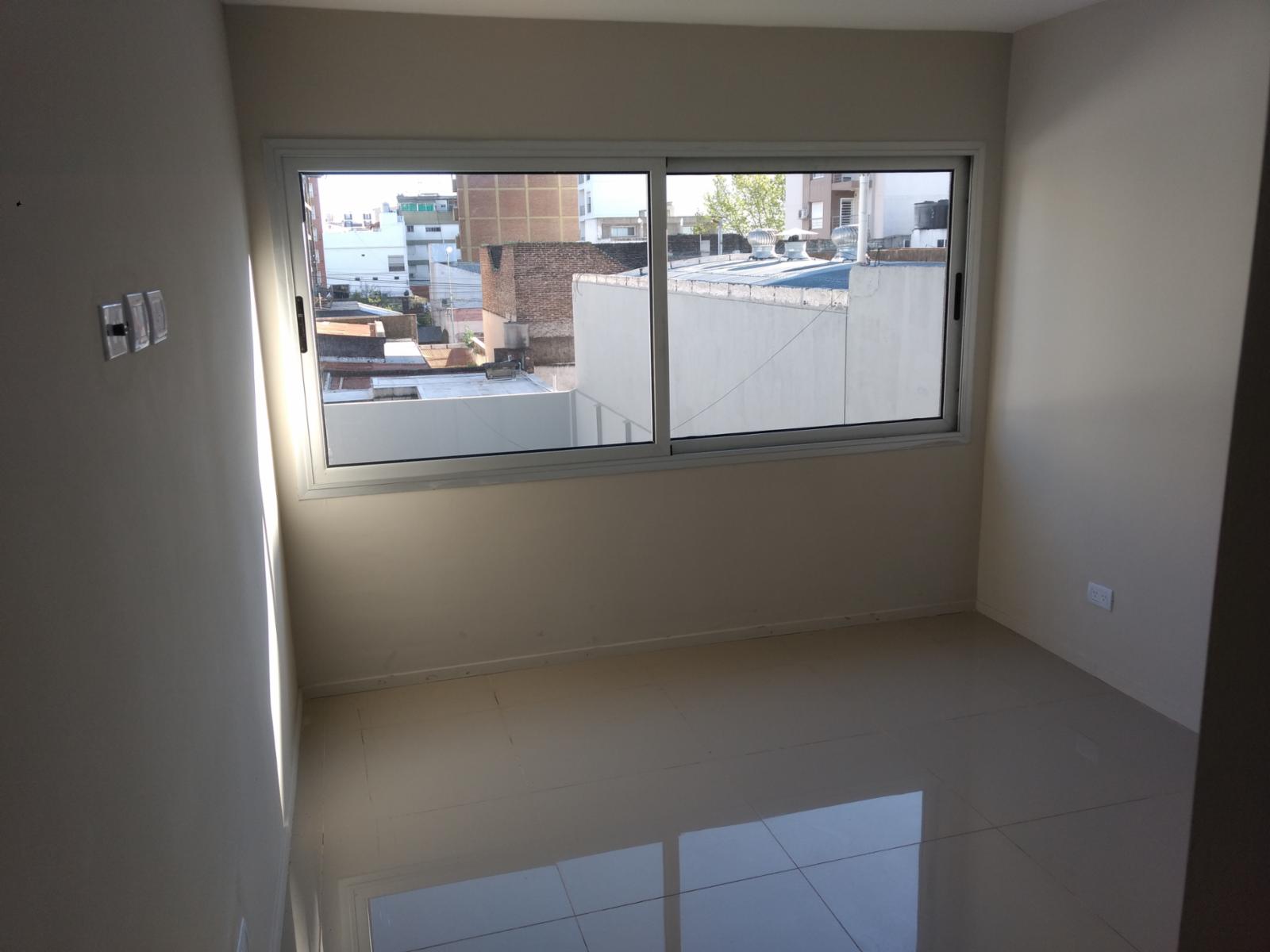 Sarmiento 1039 · Morón — foto 8