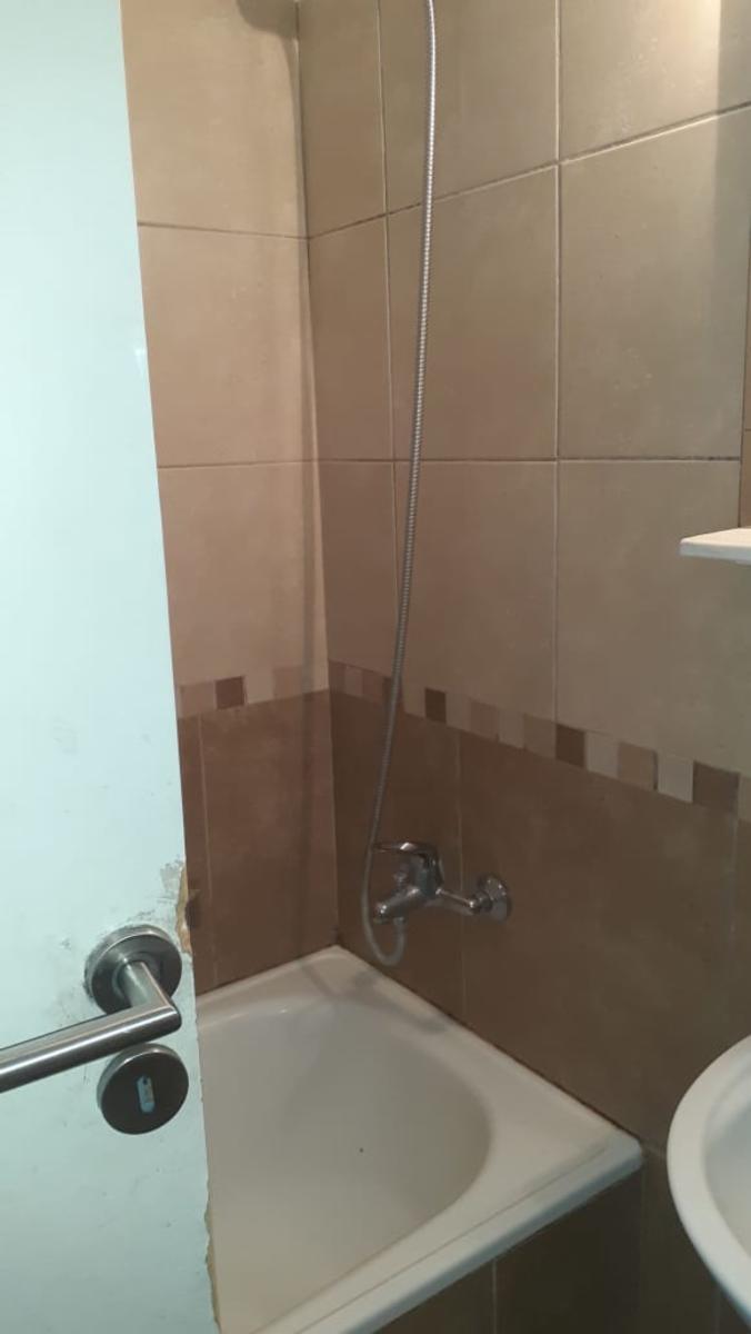 Estados Unidos 2500 · Balvanera — foto 4