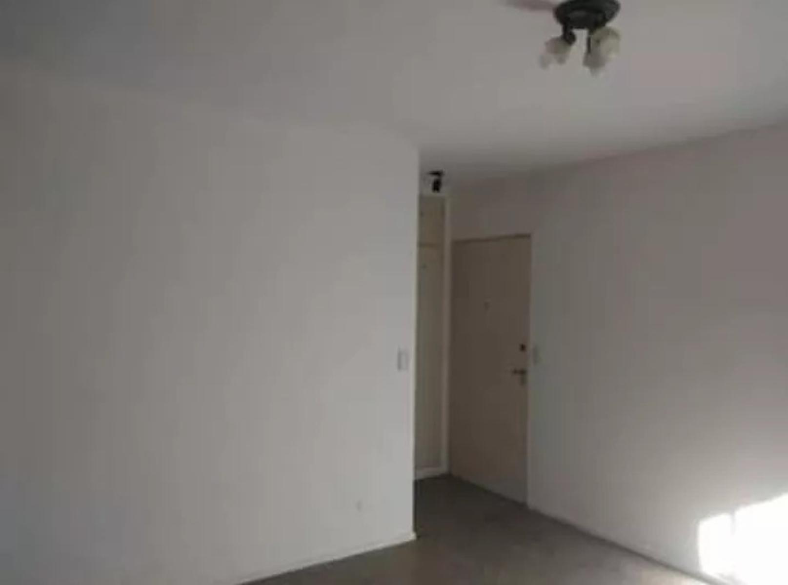 AV RIVADAVIA 12610 · Tres De Febrero — foto 4