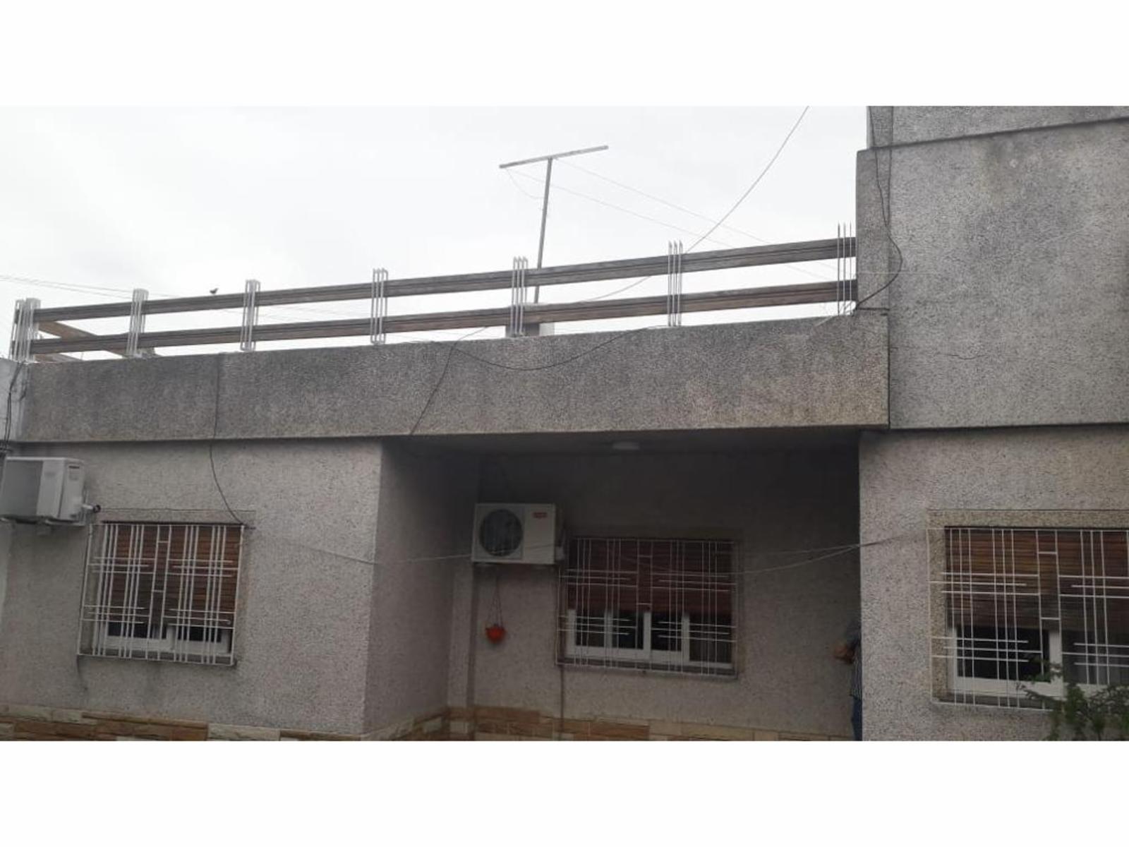 Casa 4 amb, patio, terraza, Local - LOMA HERMOSA CENTRO