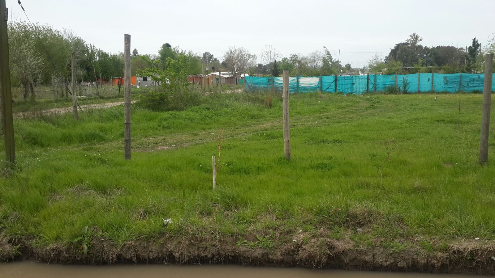 GRAN OPORTUNIDAD – TERRENO EN ESQUINA
