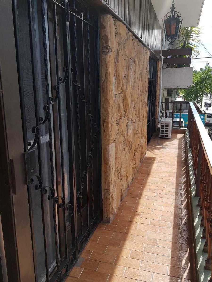 Larralde 600 · Morón — foto 13