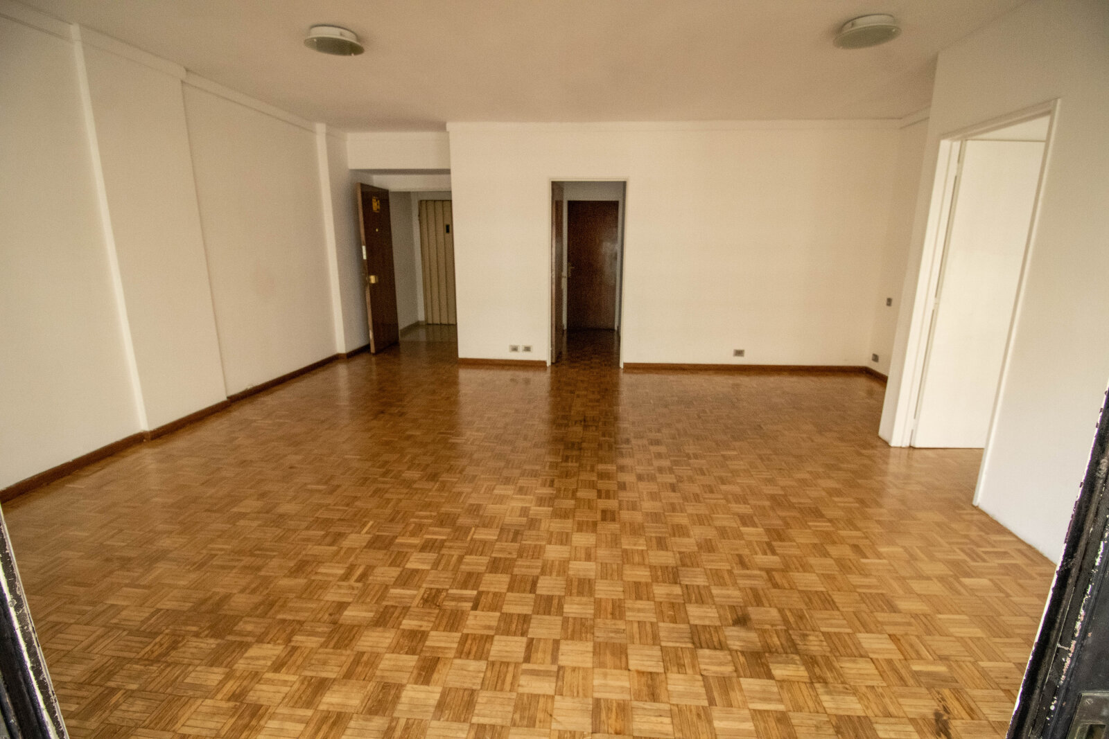 Avenida Santa Fe 1100 · Retiro — foto 4
