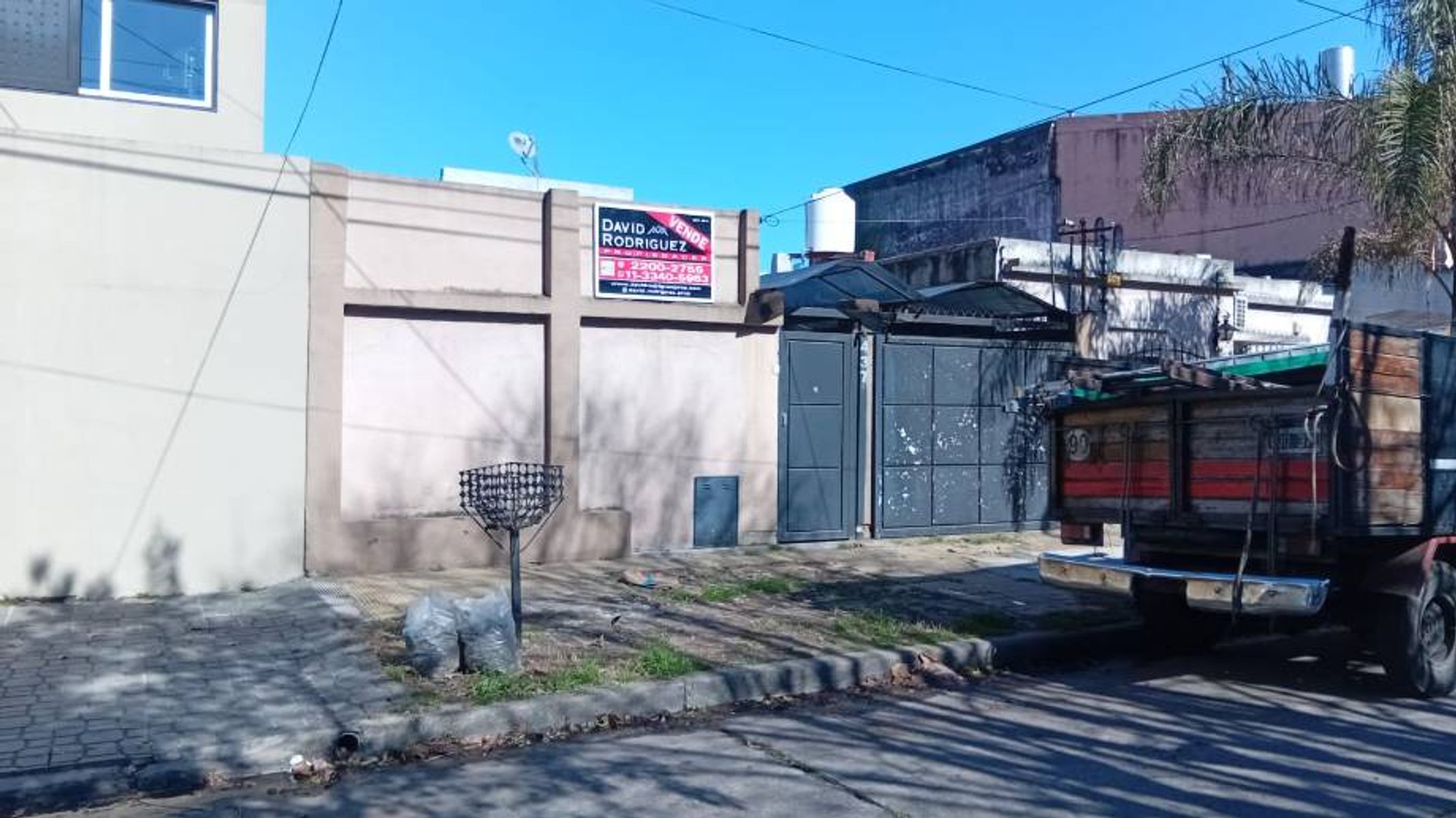 CASA DE 4 AMBIENTES EN HAEDO