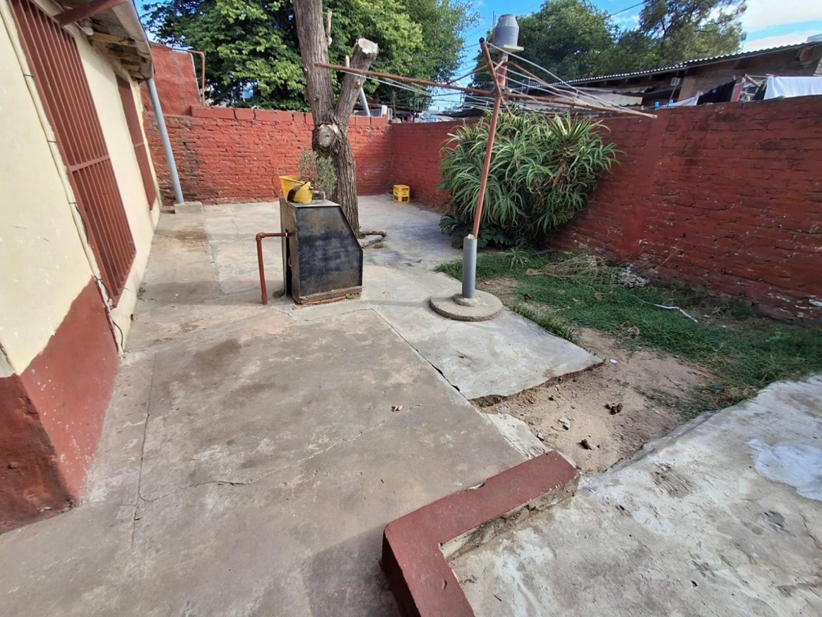 Tomas Aquino 800 · Almirante Brown — foto 14