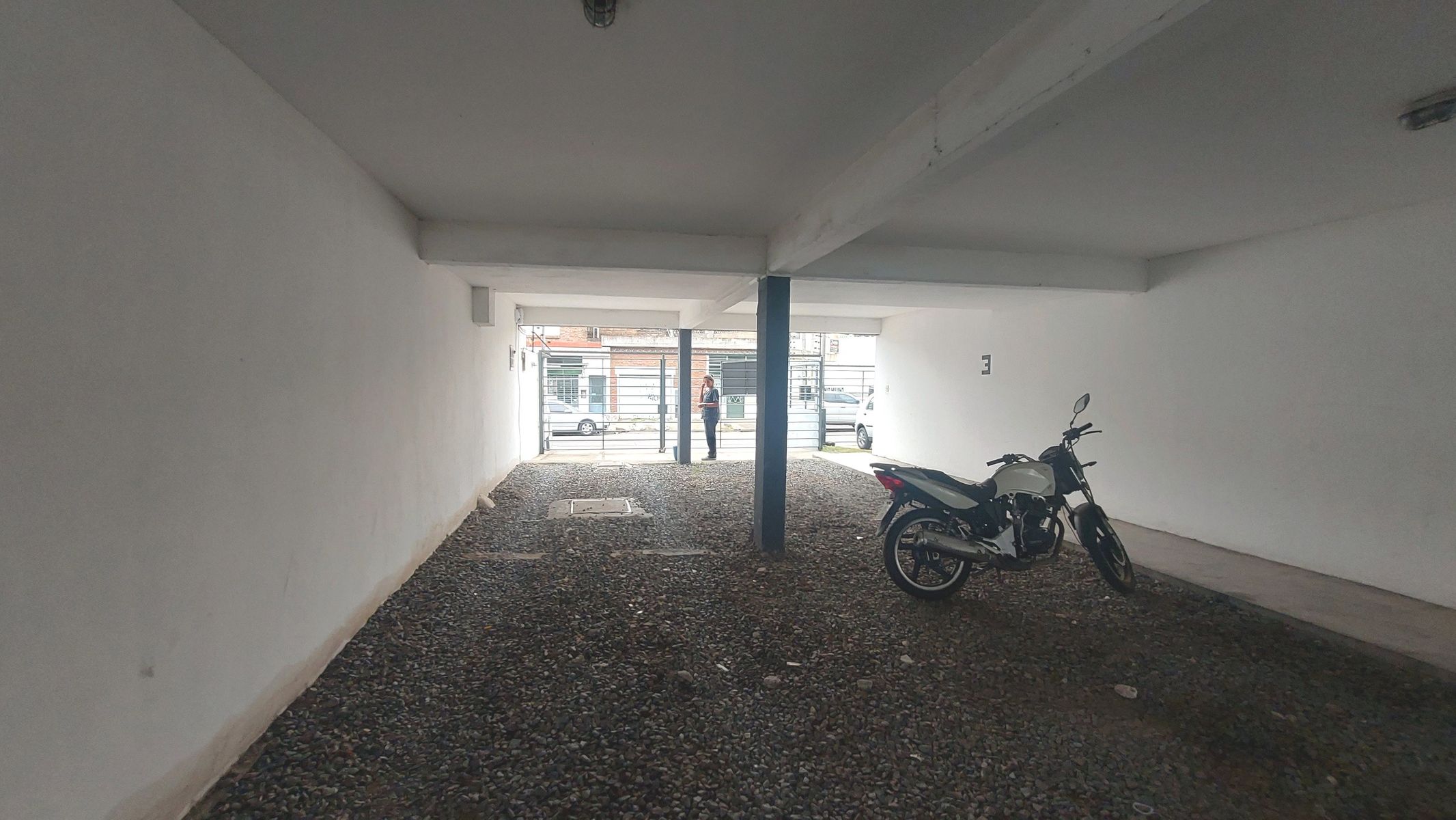 Aguero 329 · Morón — foto 3